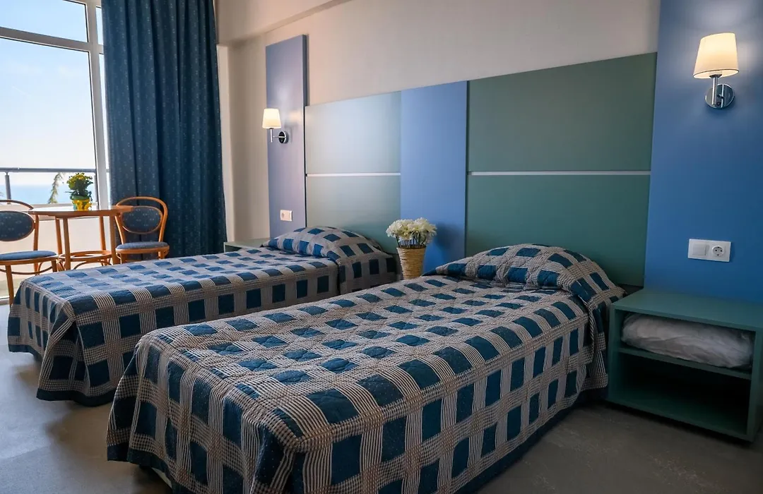 Hotel Lilia-1